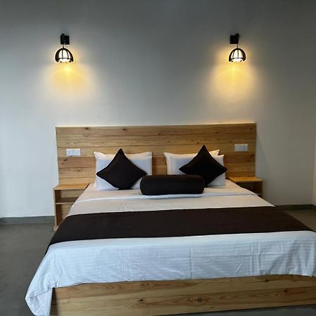 Senasuma Homestay Ела Екстериор снимка